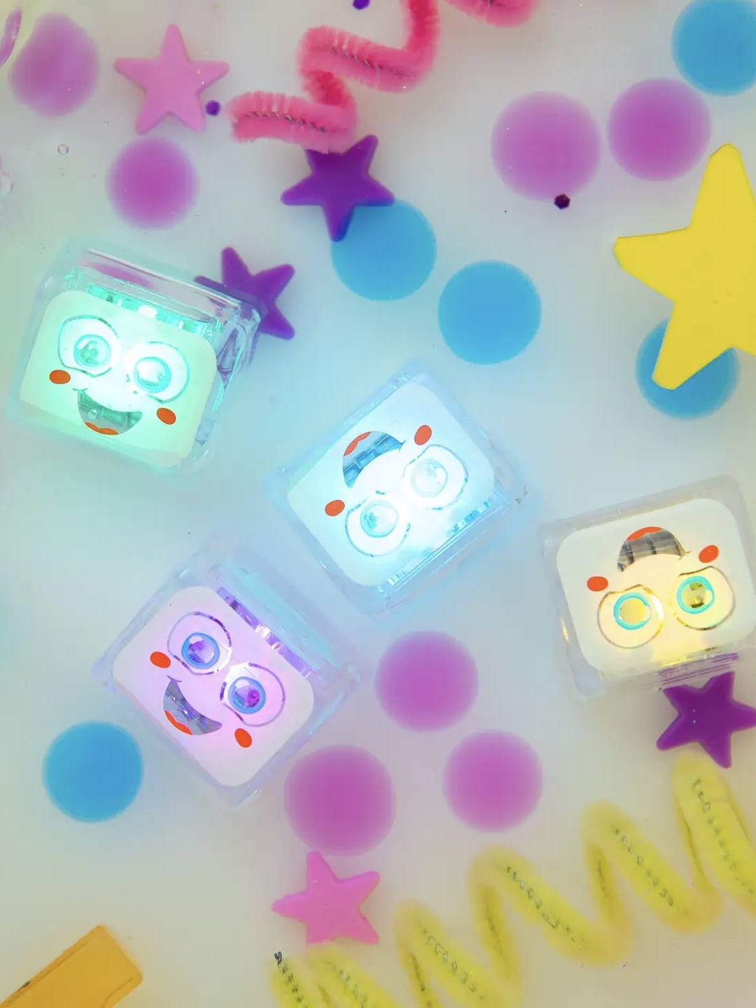 Glo Pals Light Up Cube Party Pal