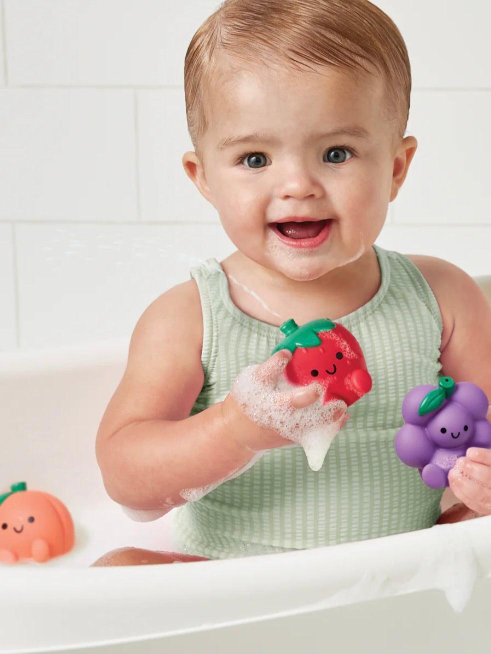 Itzy Splash Pals™ - Bath + Water Toys