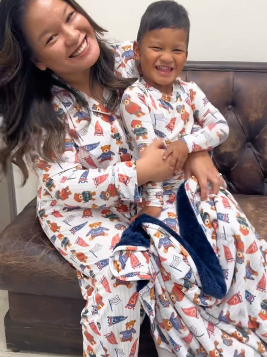 Chitown Teddy's Fuzzy Back Blanket- BLUE