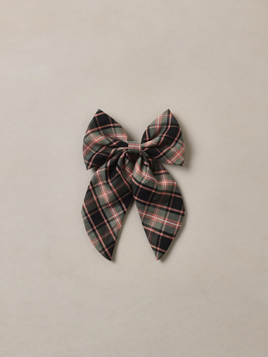 Tratan Everly Bow