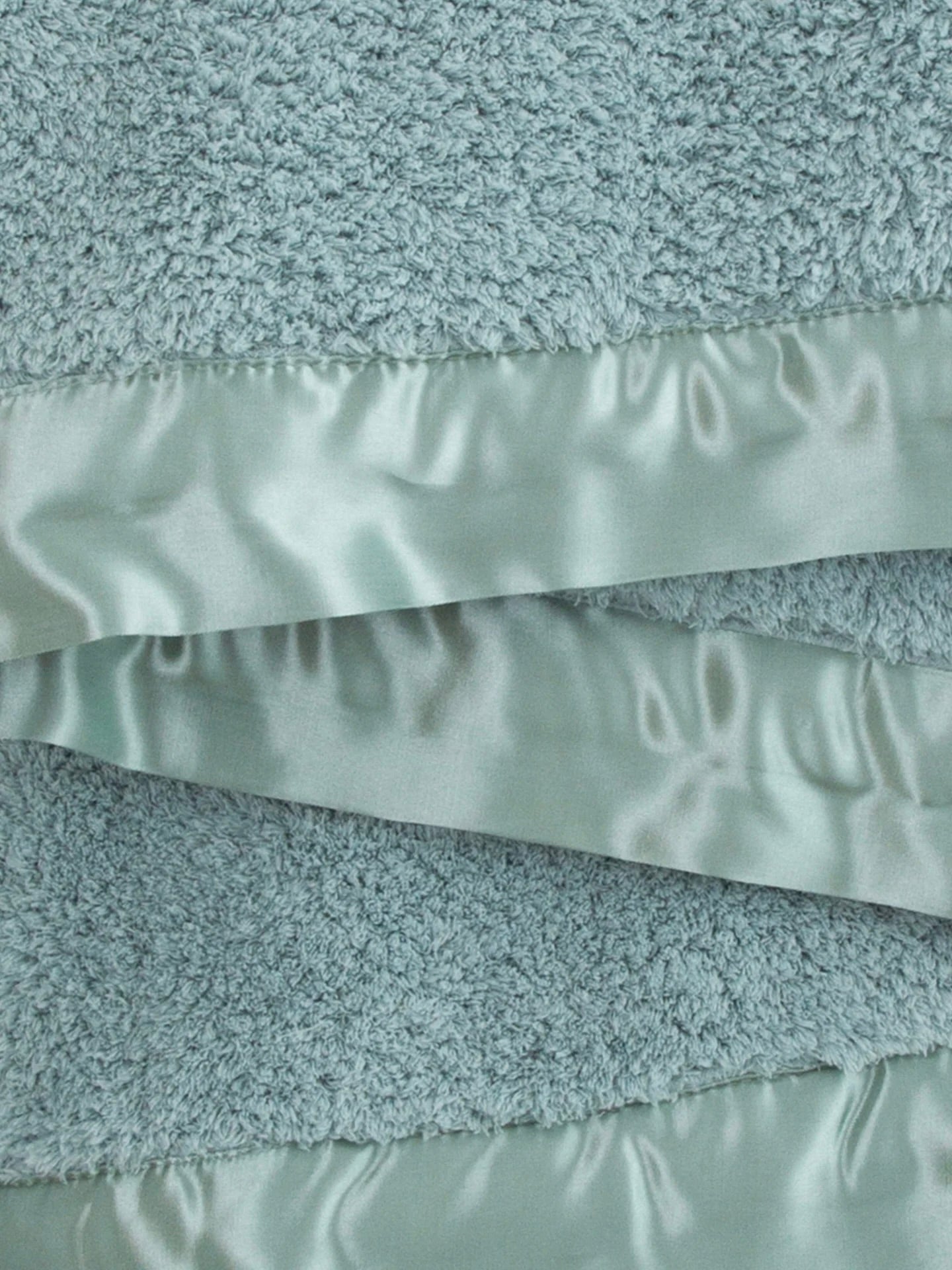 Little Giraffe Chenille Blanket- Sage